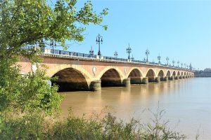 [Fce 3 Nvelle Aquitaine] Bordeaux le pont de pierre définitivement fermé aux voitures